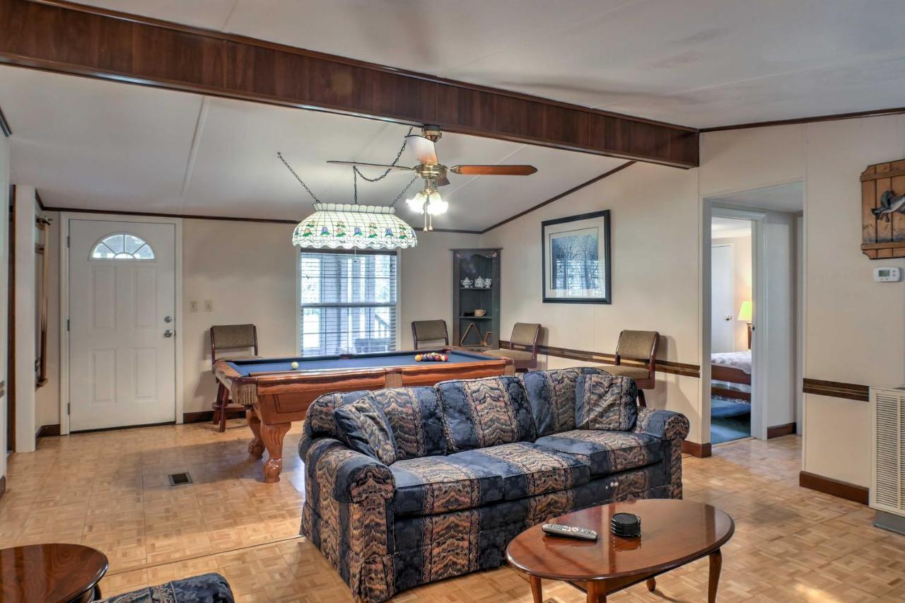Ooltewah Cabin With Grill, Pool Table And Porch! Buitenkant foto