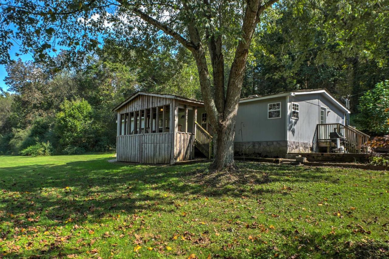 Ooltewah Cabin With Grill, Pool Table And Porch! Buitenkant foto