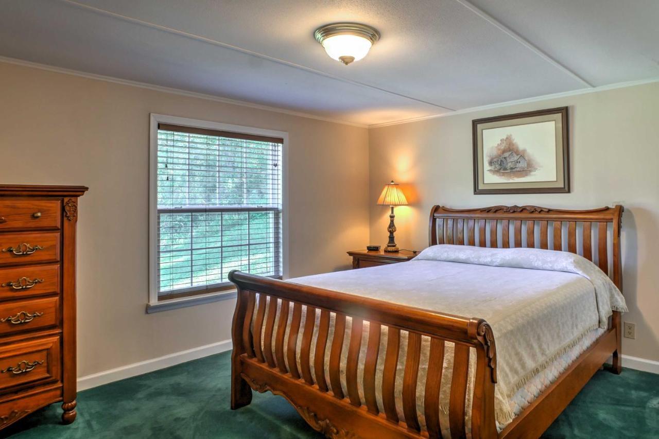 Ooltewah Cabin With Grill, Pool Table And Porch! Buitenkant foto