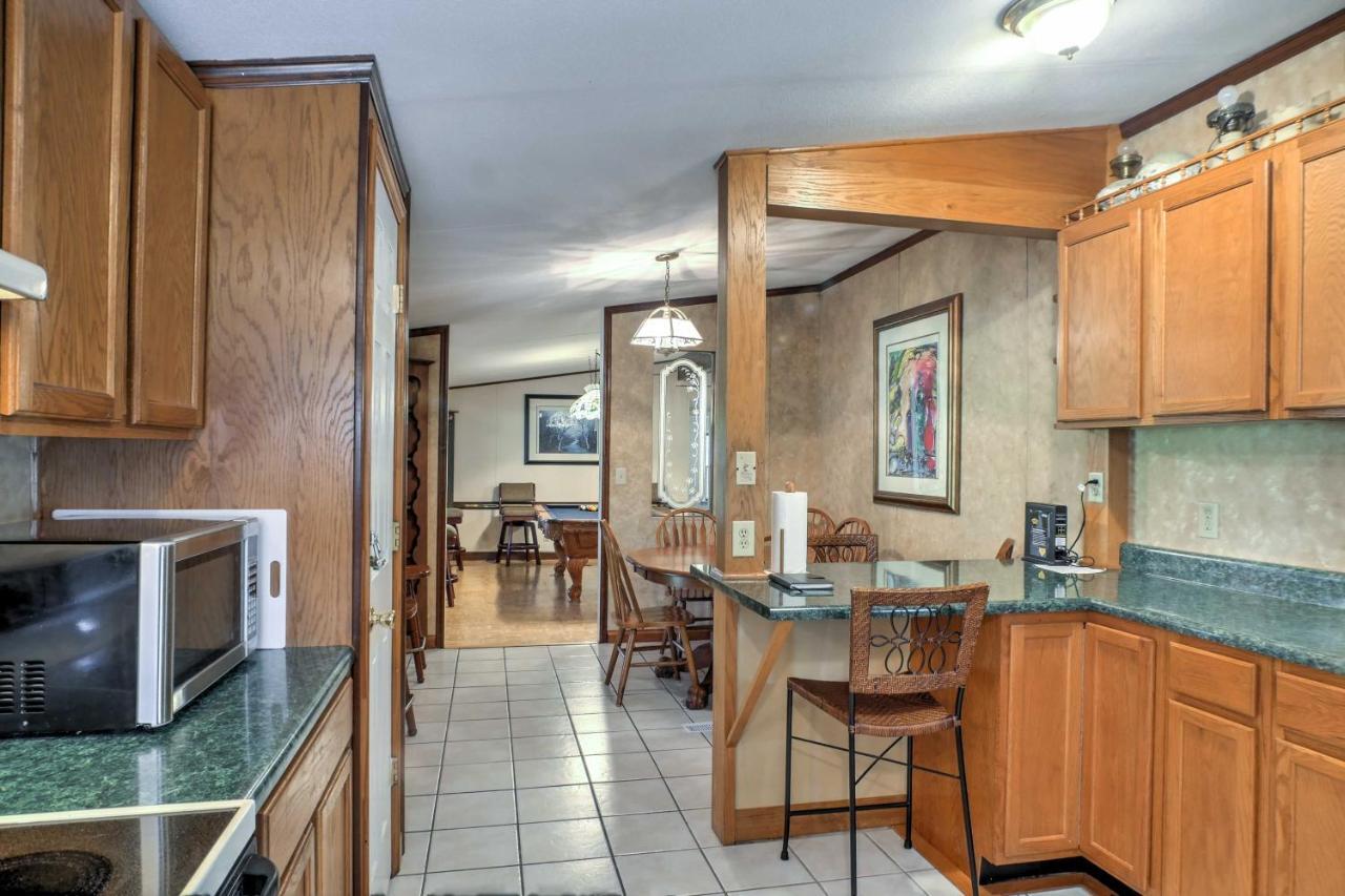 Ooltewah Cabin With Grill, Pool Table And Porch! Buitenkant foto